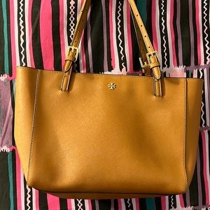 Tan  tote